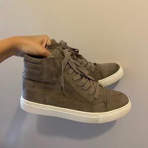 Steve Madden hightop sneakers